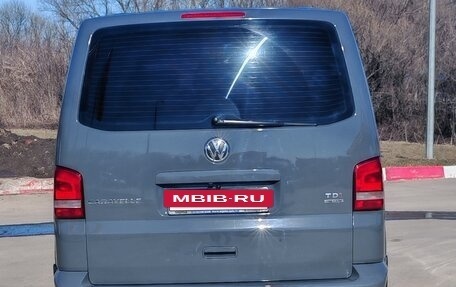 Volkswagen Caravelle T5, 2012 год, 2 299 000 рублей, 17 фотография