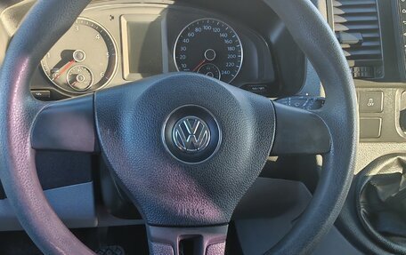 Volkswagen Caravelle T5, 2012 год, 2 299 000 рублей, 27 фотография