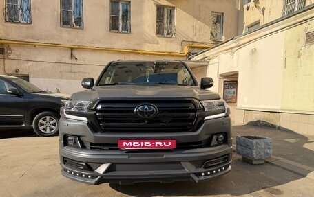Toyota Land Cruiser 200, 2016 год, 5 700 000 рублей, 2 фотография