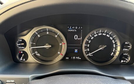 Toyota Land Cruiser 200, 2016 год, 5 700 000 рублей, 7 фотография