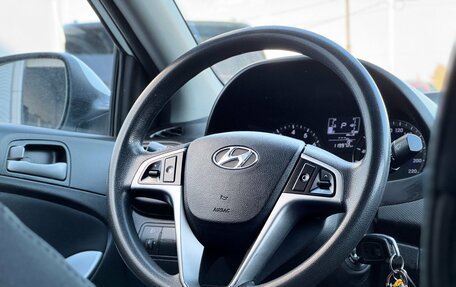 Hyundai Solaris II рестайлинг, 2015 год, 1 130 000 рублей, 11 фотография