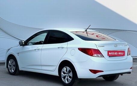 Hyundai Solaris II рестайлинг, 2015 год, 1 130 000 рублей, 6 фотография