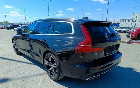 Volvo V60 II, 2018 год, 2 415 000 рублей, 5 фотография