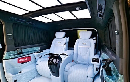 Mercedes-Benz V-Класс, 2025 год, 29 000 000 рублей, 23 фотография