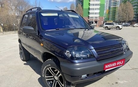 Chevrolet Niva I рестайлинг, 2005 год, 500 000 рублей, 5 фотография