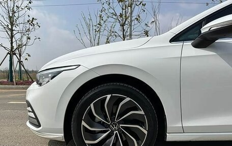 Volkswagen Golf VIII, 2023 год, 1 950 000 рублей, 7 фотография