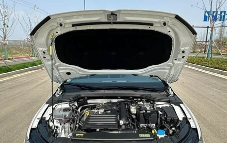 Volkswagen Golf VIII, 2023 год, 1 950 000 рублей, 3 фотография