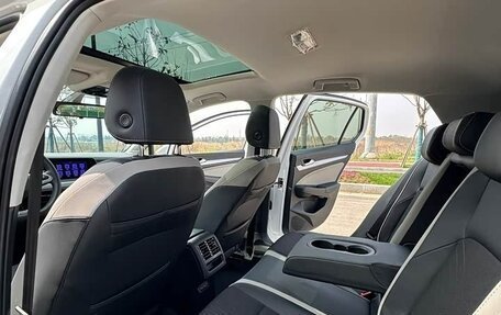 Volkswagen Golf VIII, 2023 год, 1 950 000 рублей, 26 фотография