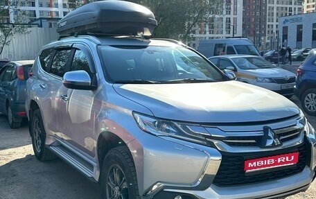 Mitsubishi Pajero Sport III рестайлинг, 2018 год, 2 950 000 рублей, 1 фотография