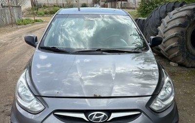 Hyundai Solaris II рестайлинг, 2011 год, 650 000 рублей, 1 фотография