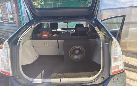 Toyota Prius, 2010 год, 770 000 рублей, 2 фотография
