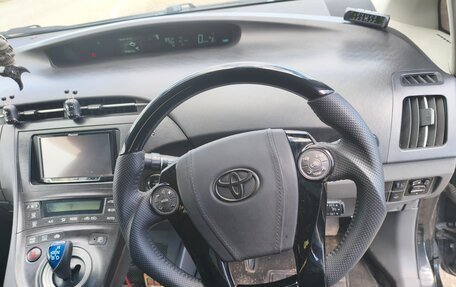 Toyota Prius, 2010 год, 770 000 рублей, 12 фотография