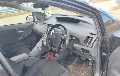 Toyota Prius, 2010 год, 770 000 рублей, 10 фотография