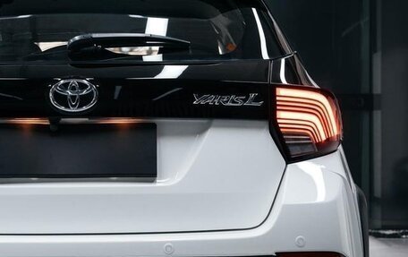 Toyota Yaris XP150 рестайлинг, 2022 год, 1 157 280 рублей, 7 фотография