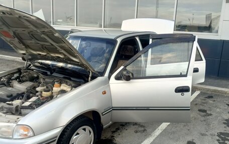 Daewoo Nexia I рестайлинг, 2003 год, 150 000 рублей, 9 фотография