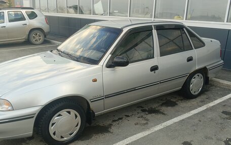 Daewoo Nexia I рестайлинг, 2003 год, 150 000 рублей, 2 фотография