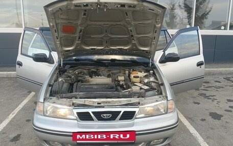 Daewoo Nexia I рестайлинг, 2003 год, 150 000 рублей, 7 фотография