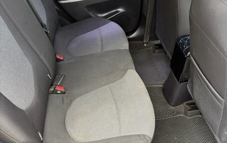 Hyundai Solaris II рестайлинг, 2011 год, 650 000 рублей, 6 фотография