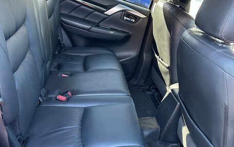 Mitsubishi Pajero Sport III рестайлинг, 2018 год, 2 950 000 рублей, 10 фотография
