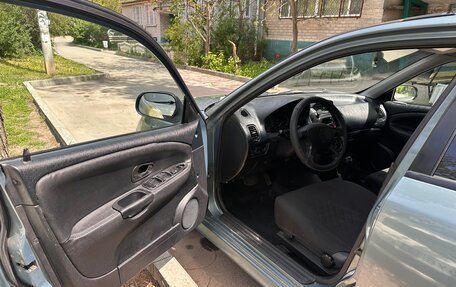 Mitsubishi Carisma I, 2002 год, 330 000 рублей, 12 фотография