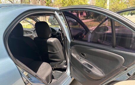 Mitsubishi Carisma I, 2002 год, 330 000 рублей, 17 фотография