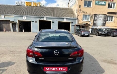 Opel Astra J, 2013 год, 900 000 рублей, 10 фотография