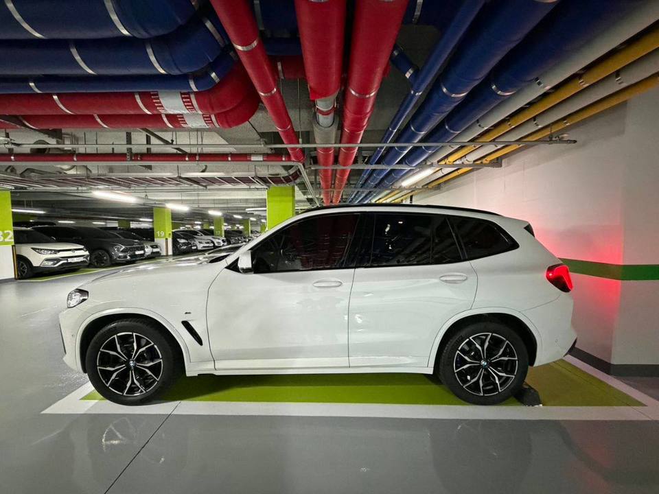 BMW X3 G01, 2023 год, 5 680 000 рублей, 4 фотография