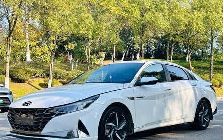Hyundai Elantra, 2022 год, 1 580 000 рублей, 1 фотография