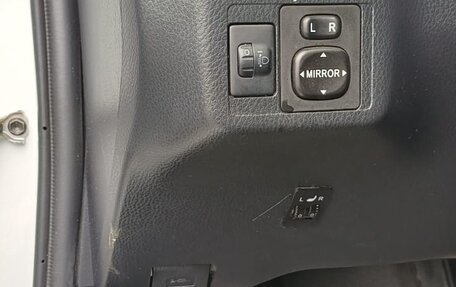 Toyota Yaris XP150 рестайлинг, 2021 год, 1 650 000 рублей, 13 фотография