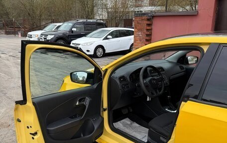 Volkswagen Polo VI (EU Market), 2018 год, 22 фотография