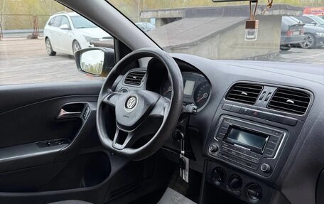 Volkswagen Polo VI (EU Market), 2018 год, 21 фотография