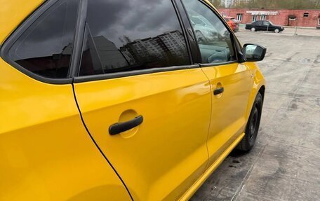 Volkswagen Polo VI (EU Market), 2018 год, 19 фотография