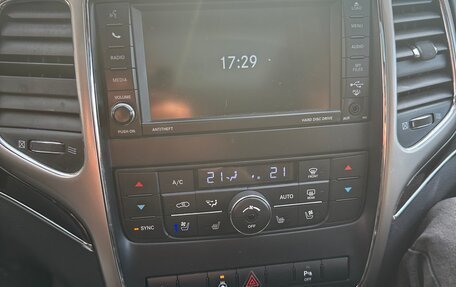 Jeep Grand Cherokee, 2012 год, 1 700 000 рублей, 17 фотография
