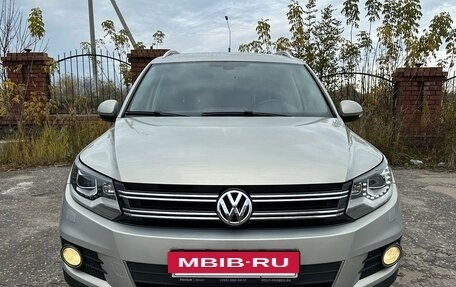 Volkswagen Tiguan I, 2011 год, 1 300 000 рублей, 2 фотография