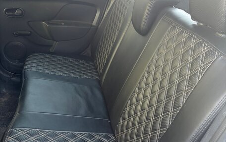 Renault Logan II, 2019 год, 802 000 рублей, 6 фотография