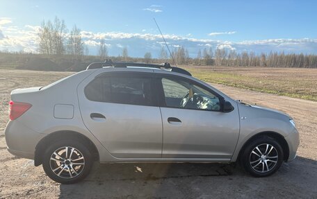 Renault Logan II, 2019 год, 802 000 рублей, 3 фотография