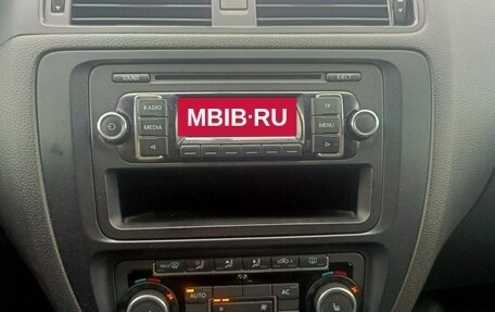 Volkswagen Jetta VI, 2011 год, 710 000 рублей, 5 фотография