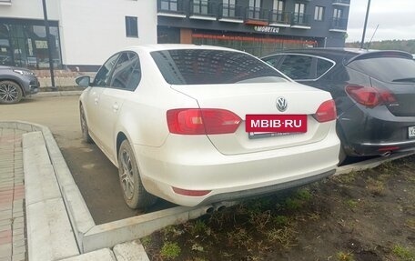 Volkswagen Jetta VI, 2011 год, 710 000 рублей, 2 фотография