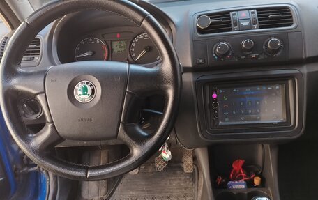 Skoda Fabia II, 2008 год, 450 000 рублей, 7 фотография