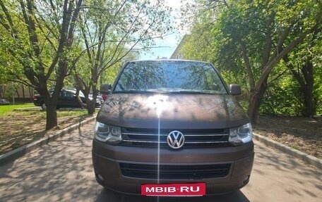 Volkswagen Multivan T5, 2014 год, 2 950 000 рублей, 2 фотография