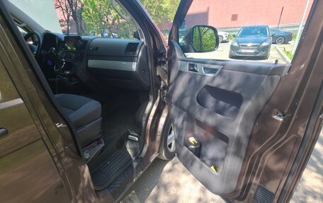 Volkswagen Multivan T5, 2014 год, 2 950 000 рублей, 24 фотография