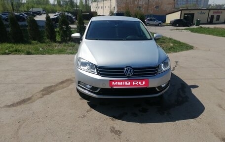 Volkswagen Passat B7, 2013 год, 1 200 000 рублей, 2 фотография