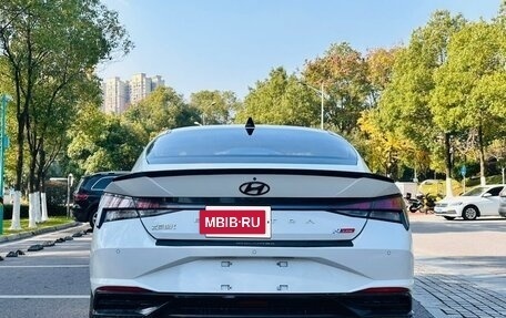 Hyundai Elantra, 2022 год, 1 580 000 рублей, 6 фотография