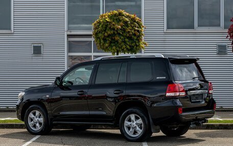 Toyota Land Cruiser 200, 2011 год, 2 895 000 рублей, 4 фотография