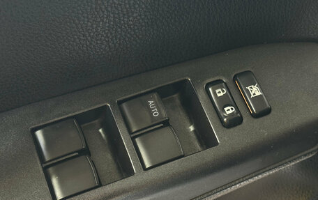 Toyota RAV4, 2017 год, 2 259 000 рублей, 13 фотография