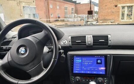 BMW 1 серия, 2005 год, 550 000 рублей, 5 фотография