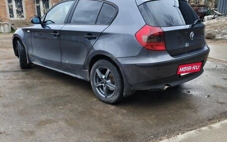 BMW 1 серия, 2005 год, 550 000 рублей, 4 фотография