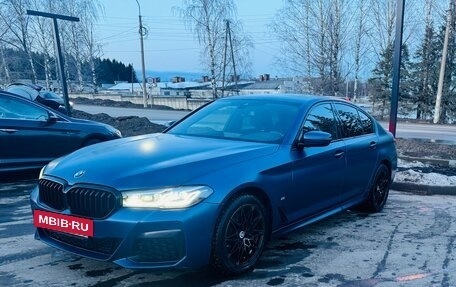 BMW 5 серия, 2021 год, 5 300 000 рублей, 3 фотография