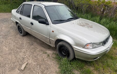 Daewoo Nexia I рестайлинг, 2008 год, 100 000 рублей, 4 фотография
