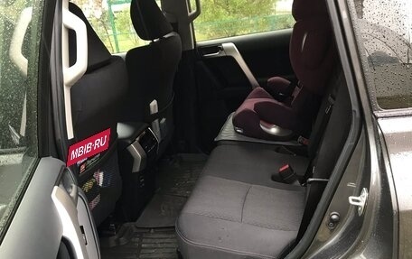 Toyota Land Cruiser Prado 150 рестайлинг 2, 2021 год, 8 200 000 рублей, 2 фотография